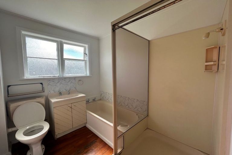 Photo of property in 45 Main Road, Titahi Bay, Porirua, 5022