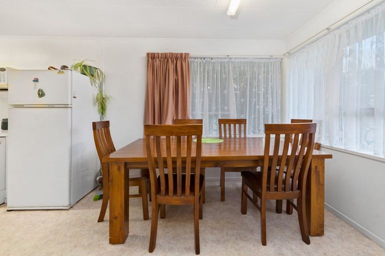 Photo of property in 9 Rinaha Place, Koutu, Rotorua, 3010