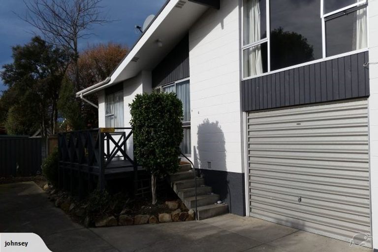Photo of property in 2/24 Chilton Drive, Mairehau, Christchurch, 8052