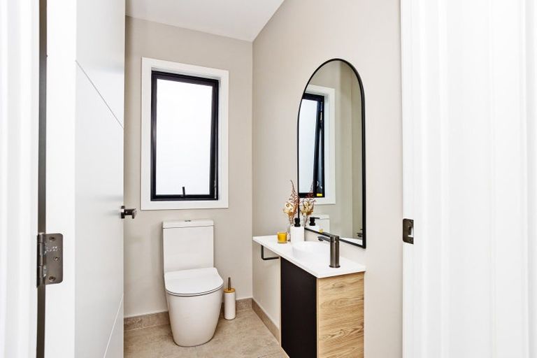 Photo of property in 22 Glenda Place, Seaward Bush, Invercargill, 9812