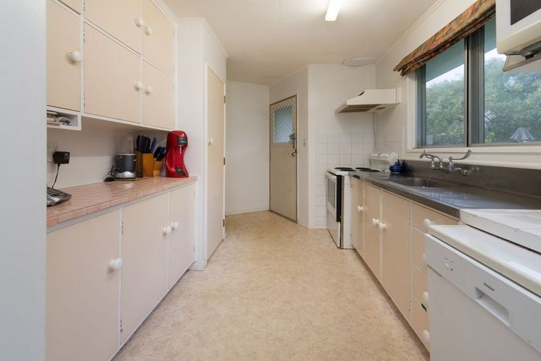 Photo of property in 9 Rinaha Place, Koutu, Rotorua, 3010
