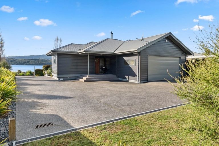 Photo of property in 9 Rangiuru Bay Road, Lake Tarawera, Rotorua, 3076