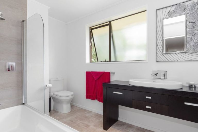 Photo of property in 4 Justine Way, Mount Maunganui, 3116