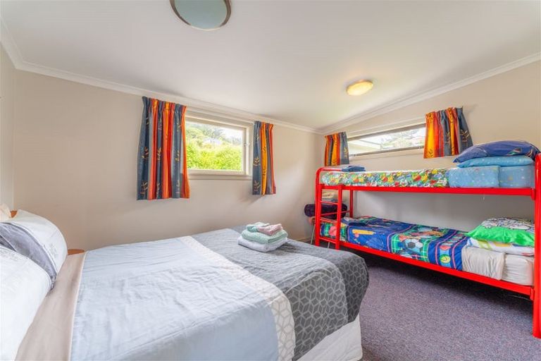 Photo of property in 3 Cleddy Street, Moeraki, 9482