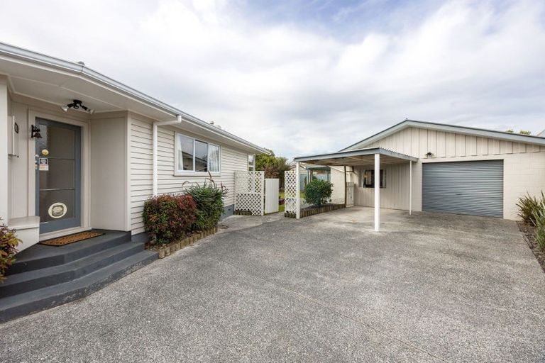 Photo of property in 16 Clematis Avenue, Pukete, Hamilton, 3200