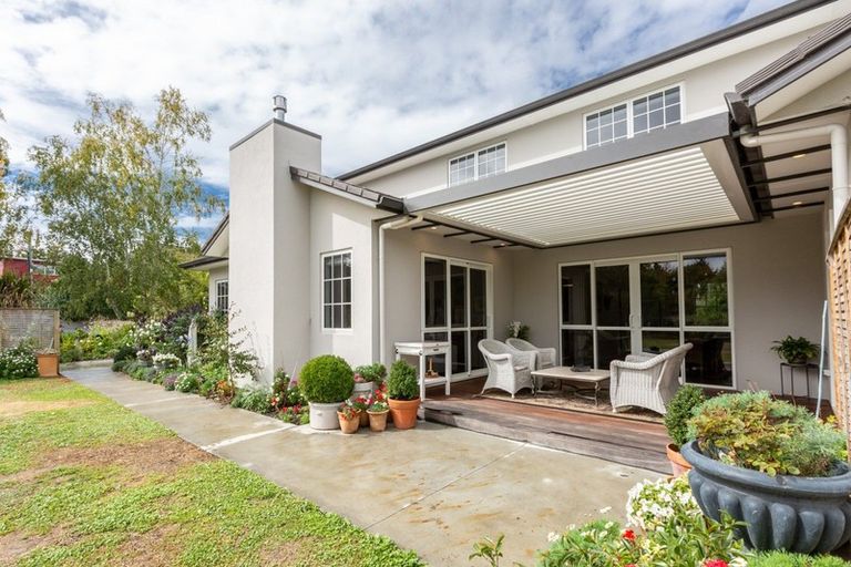 Photo of property in 26 Kopanga Road, Havelock North, 4130