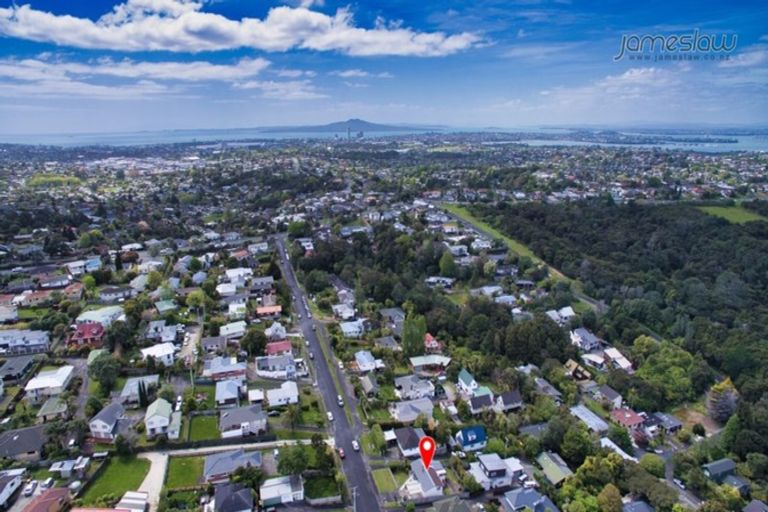 Photo of property in 42 Park Road, Glenfield, Auckland, 0629