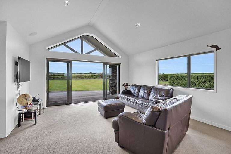 Photo of property in 17 Lower Duthie Road, Kapuni, Hawera, 4675