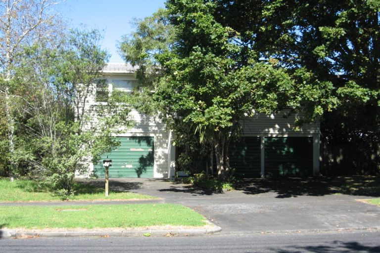 Photo of property in 2/40 Haverstock Road, Sandringham, Auckland, 1025