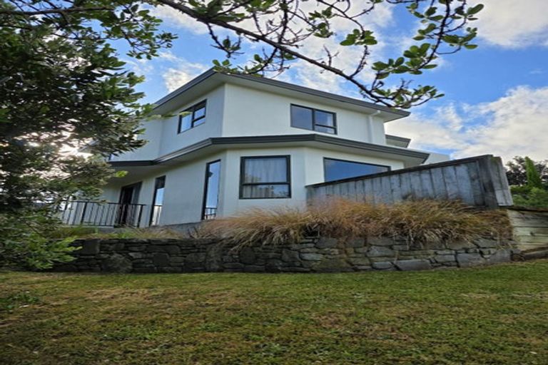 Photo of property in 69 Joseph Banks Drive, Whitby, Porirua, 5024