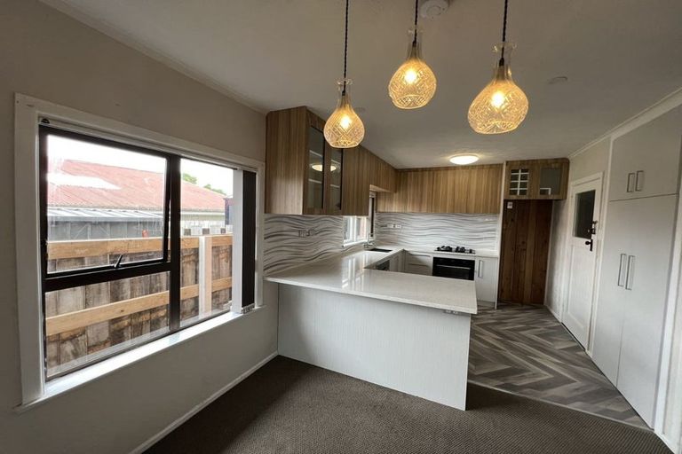 Photo of property in 72 Valentine Street, Papakura, 2110