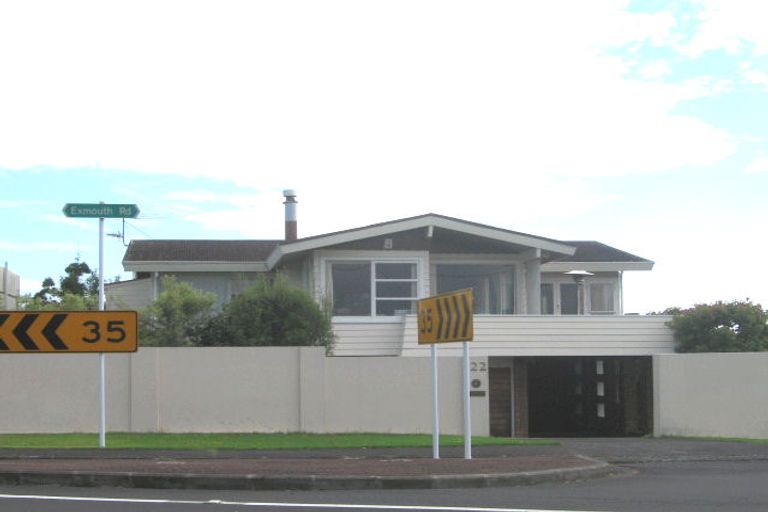 Photo of property in 122 Exmouth Road, Northcote, Auckland, 0627