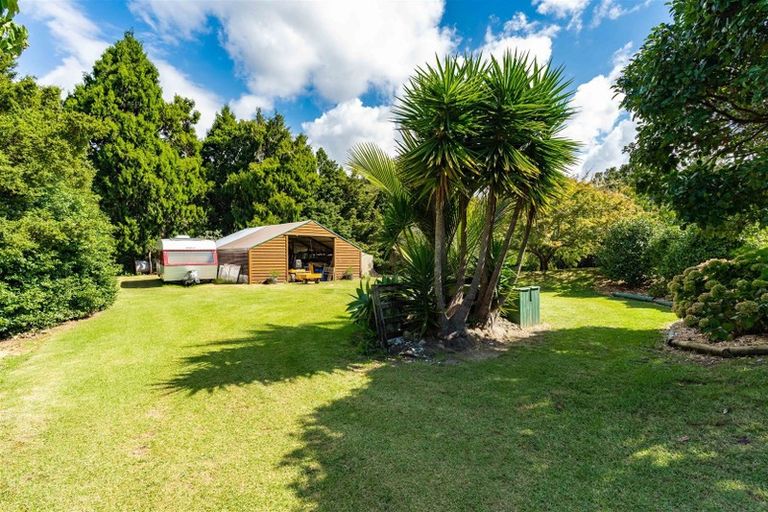 Photo of property in 168 Massey Road, Waipu, 0582