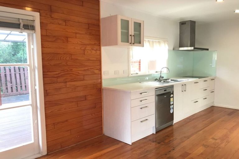 Photo of property in 6 Mildmay Road, Henderson, Auckland, 0610