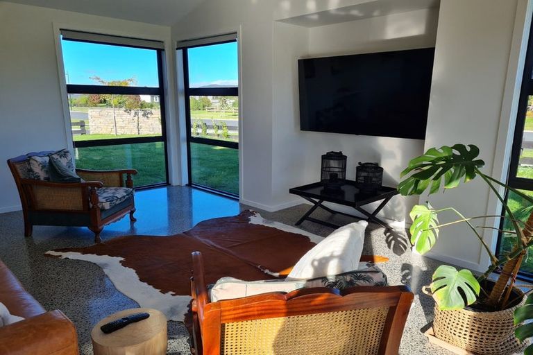 Photo of property in 1 Larches Lane, Kinloch, 3377