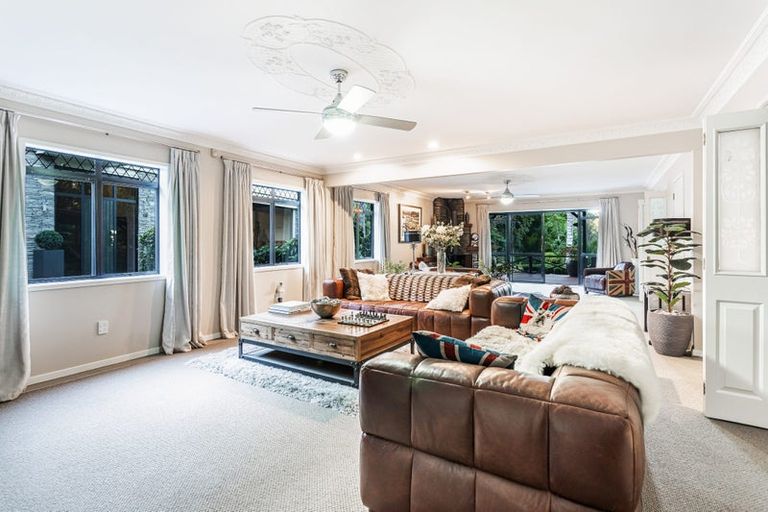 Photo of property in 190 Lonely Track Road, Dairy Flat, 0632