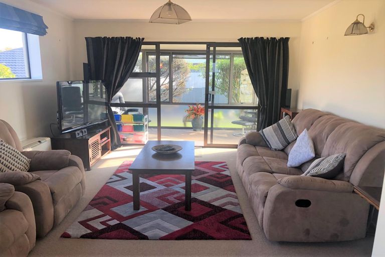 Photo of property in 2/53 James Street, Kensington, Timaru, 7910