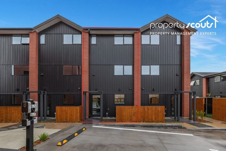 Photo of property in 10/10 Wilsher Crescent, Henderson, Auckland, 0612