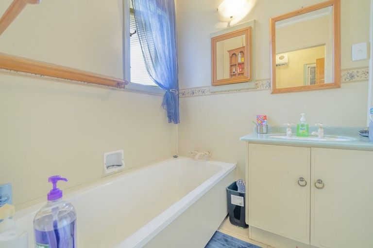 Photo of property in 32 Glengarry Crescent, Glengarry, Invercargill, 9810