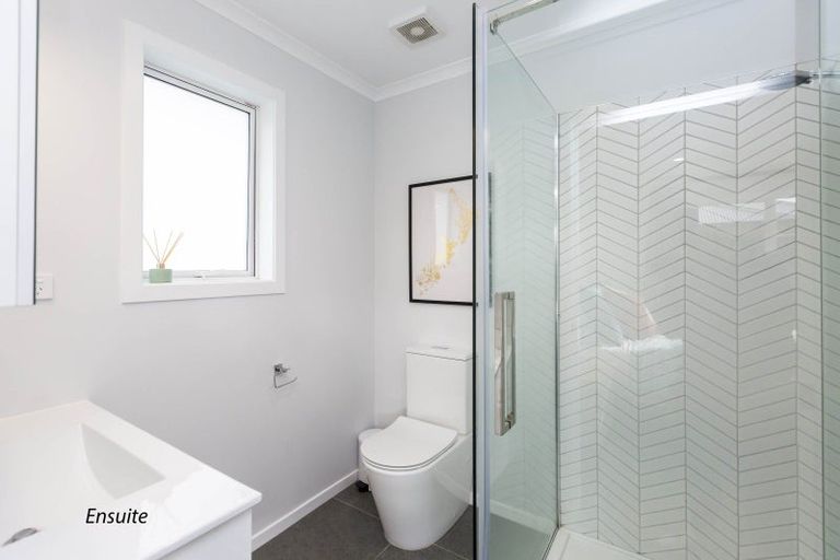 Photo of property in 99 Mawai Hakona Drive, Wallaceville, Upper Hutt, 5018