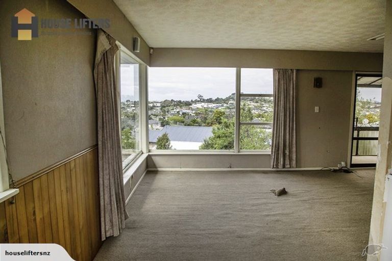 Photo of property in 4 Hauraki Crescent, Pinehill, Auckland, 0632