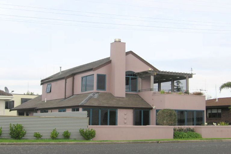 Photo of property in 16a Harbour Drive, Otumoetai, Tauranga, 3110