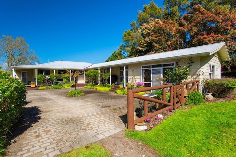 Photo of property in 1875 Kanakanaia Road, Whatatutu, Te Karaka, 4091