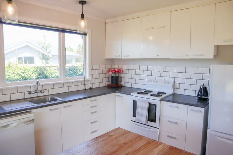 Photo of property in 170 Harewood Road, Papanui, Christchurch, 8053