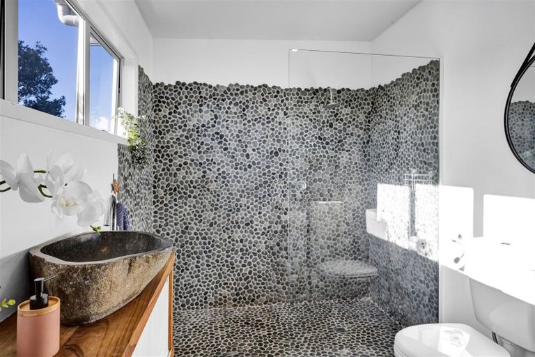 Photo of property in 32 Anglers Avenue, Warea, 4381