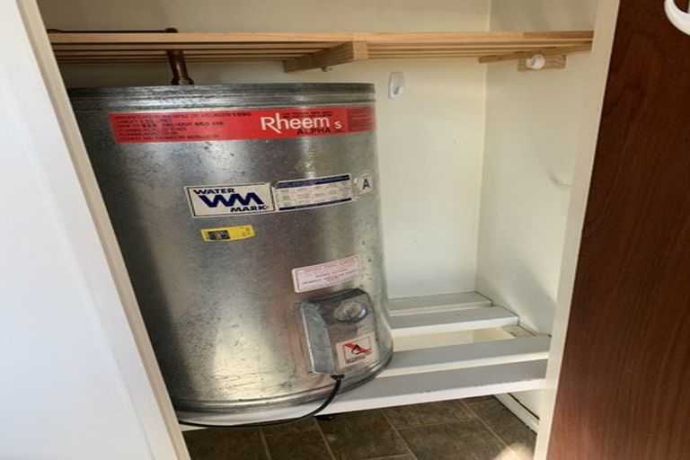 Photo of property in 6 Panama Street, Martinborough, 5711