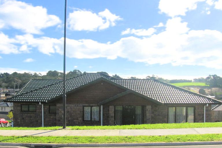 Photo of property in 13 Zeus Avenue, Henderson, Auckland, 0612