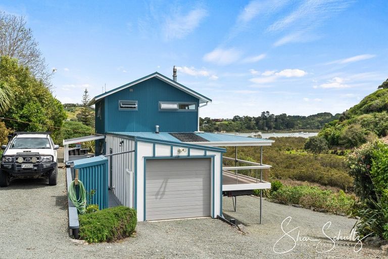 Photo of property in 1122 Whakapirau Road, Whakapirau, Maungaturoto, 0583
