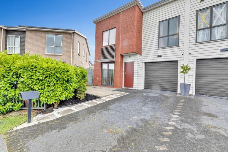 Photo of property in 16 Tamiro Road, Whenuapai, Auckland, 0618