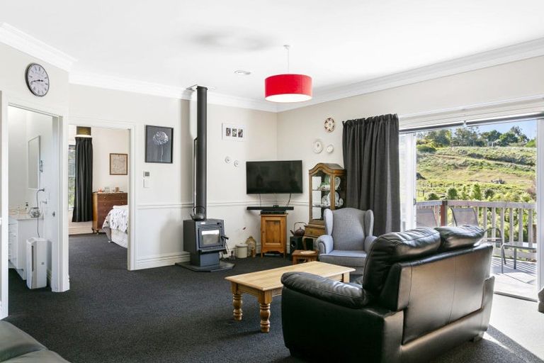 Photo of property in 13 Highland Drive, Acacia Bay, Taupo, 3385
