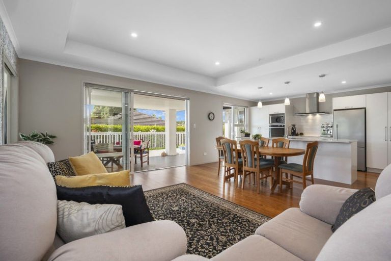 Photo of property in 94 Moffat Road, Bethlehem, Tauranga, 3110