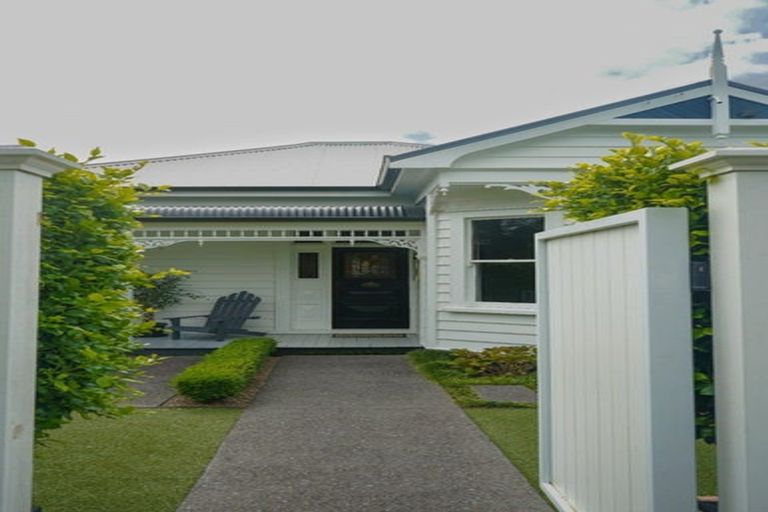 Photo of property in 115 Victoria Street, Onehunga, Auckland, 1061