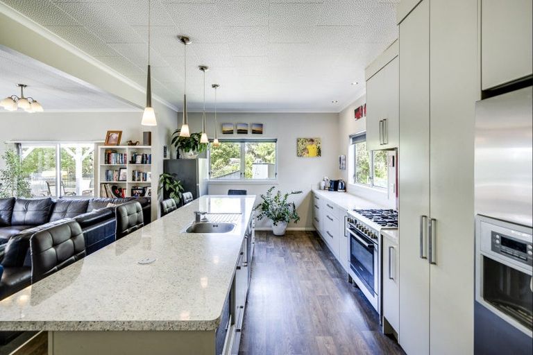 Photo of property in 16 The Loop, Meeanee, Napier, 4110