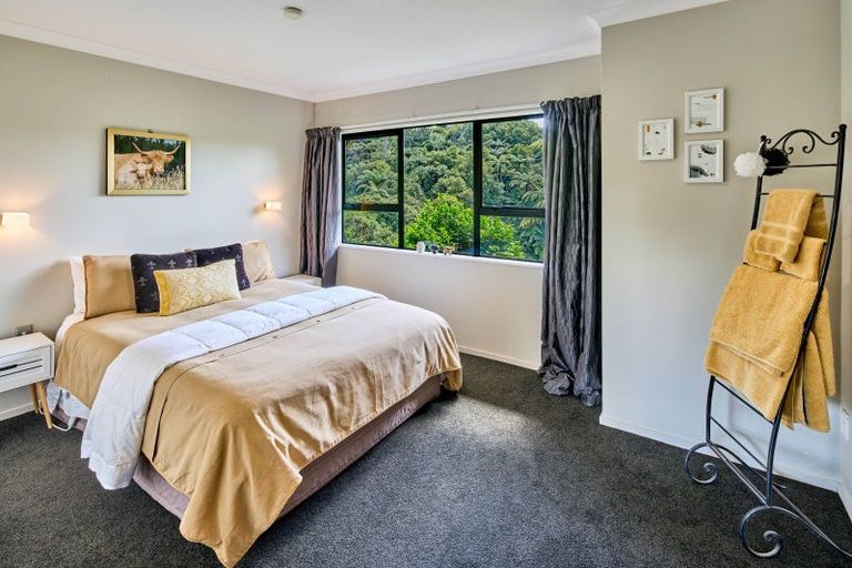 Photo of property in 19 Palm Grove, Belmont, Lower Hutt, 5010