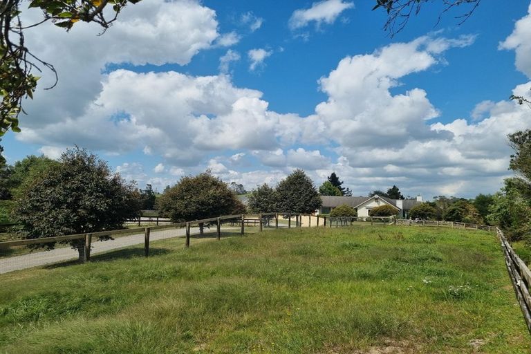 Photo of property in 218 Tarata Road, Inglewood, 4387