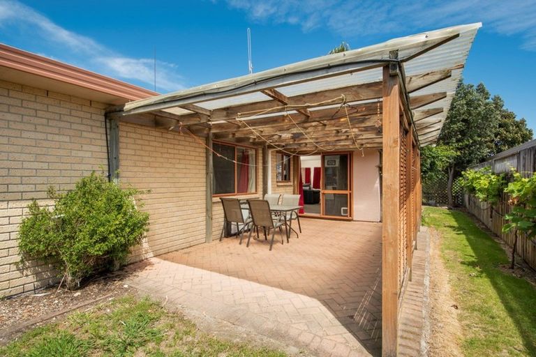 Photo of property in 45 Summerland Crescent, Papamoa Beach, Papamoa, 3118