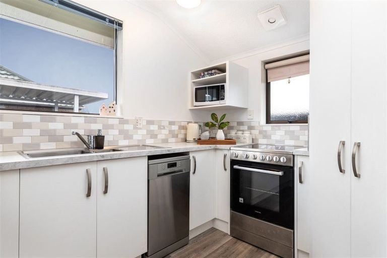 Photo of property in 48b Mclauchlan Street, Springlands, Blenheim, 7201