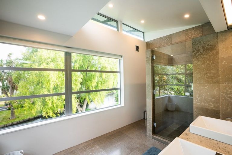 Photo of property in 100a Glandovey Road, Fendalton, Christchurch, 8052