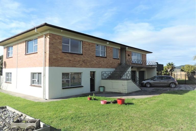 Photo of property in 1 Tamihana Avenue, Huntly, 3700