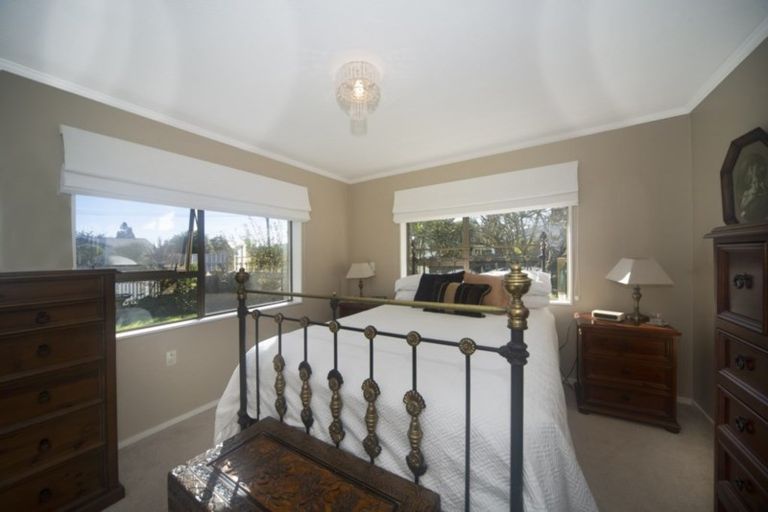 Photo of property in 8 Domain Road, Otaki, 5512