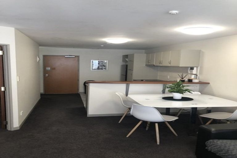 Photo of property in Anchorage Apartments, 114/36 Victoria Road, Mount Maunganui, 3116