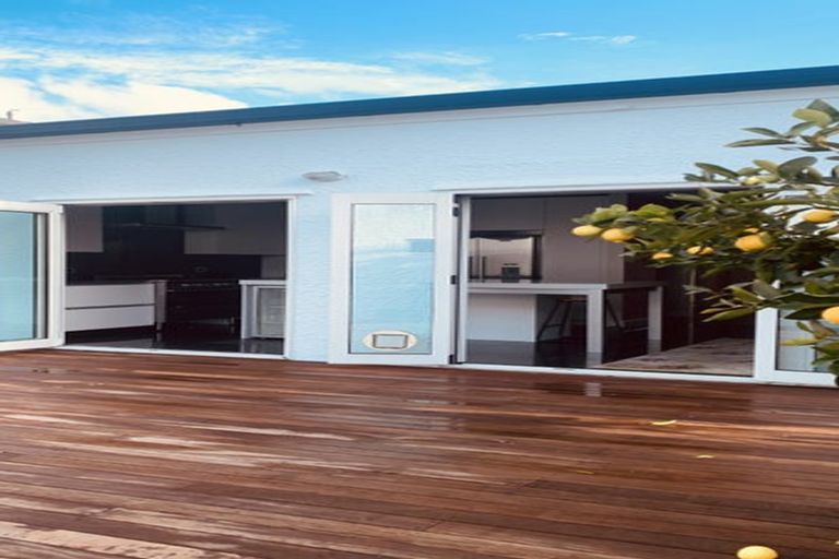 Photo of property in 2 Fairfield Road, Fairfield, Hamilton, 3214