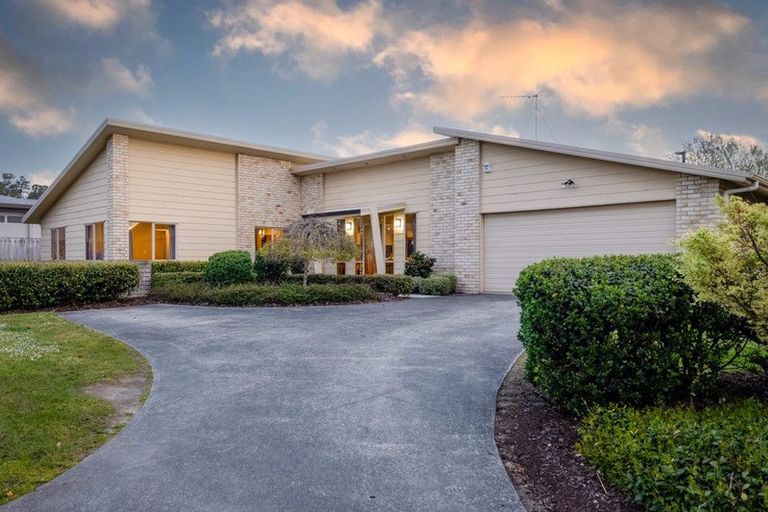 Photo of property in 14 Maccallum Court, Rototuna, Hamilton, 3210