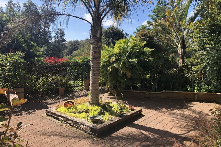 Photo of property in 67 Pa Road, Kerikeri, 0230