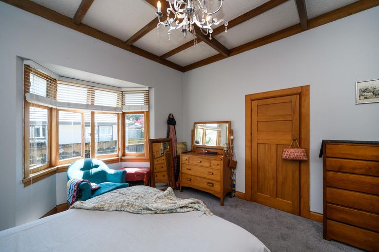 Photo of property in 41 Shamrock Street, Takaro, Palmerston North, 4412