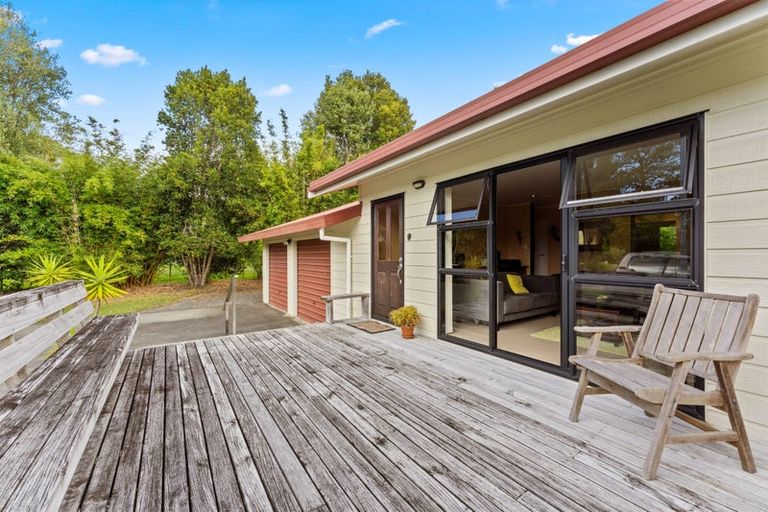 Photo of property in 1110 Leigh Road, Matakana, Warkworth, 0985